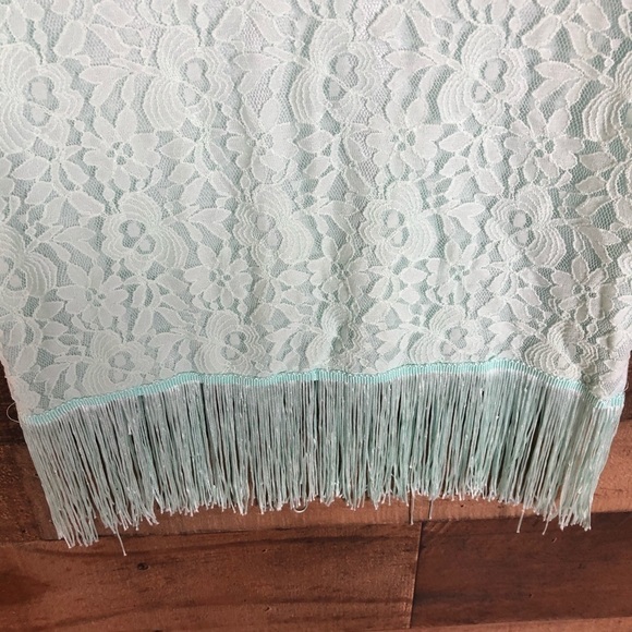 Divided H&M lace top - Picture 3 of 7